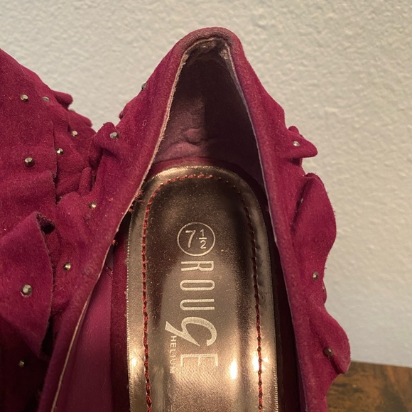 Pink Ruffle Heels Size 7.5 - Picture 6 of 10